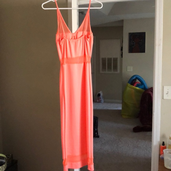 Pretty date night dress - Picture 2 of 2